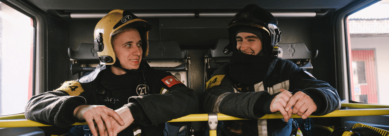 Feuerwehrfahrzeuge begeistern Gross und Klein